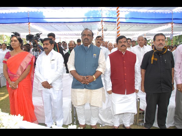 స్పీకర్, డిప్యూటీ స్పీకర్ హాజరు