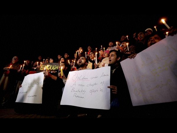  ప్రధాని షరీఫ్‌తో మాట్లాడిన మోడీ... 2 నిమిషాల పాటు మౌనం 