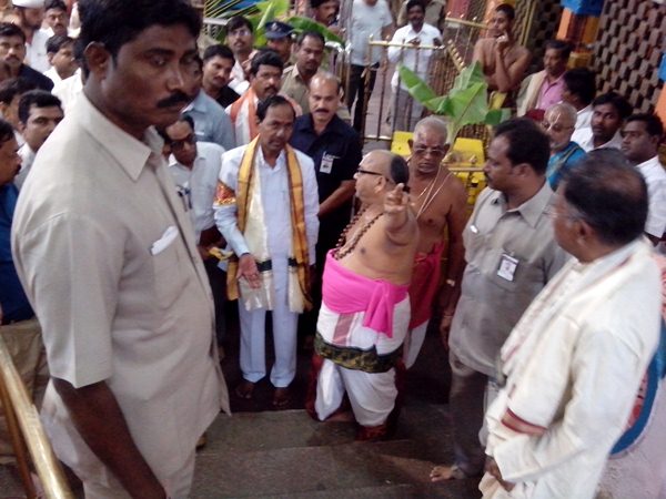 కేసీఆర్