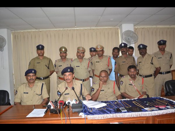 వివరాలు వెల్లడిస్తూ..