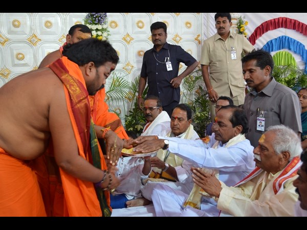 మల్లన్న సేవలో..