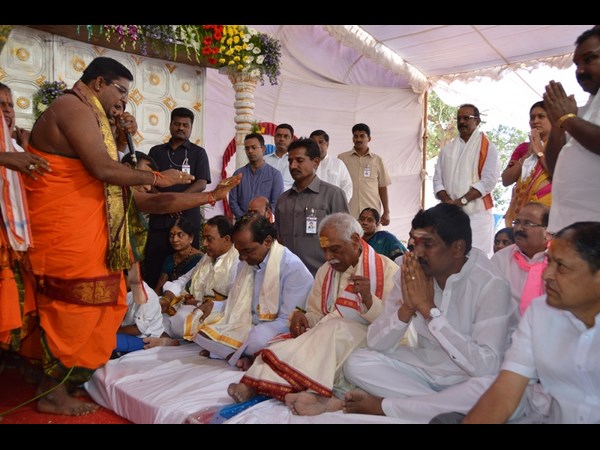 మల్లన్న సేవలో..