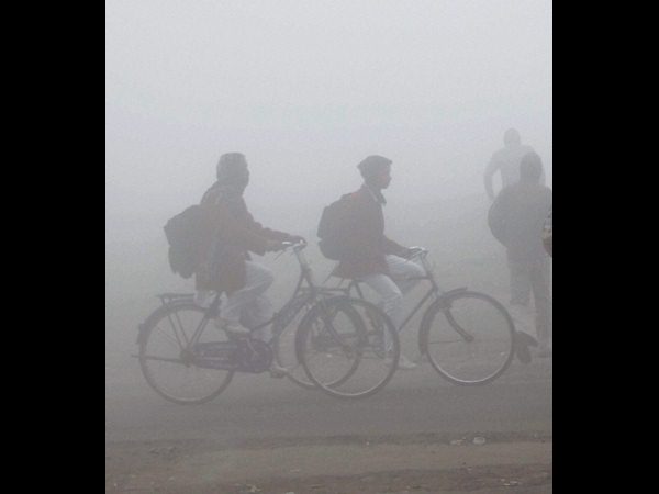  ఢిల్లీలో దట్టమైన పొగమంచు