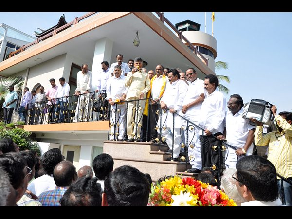 టీడీపీలోకి జంప్ టీడీపీలోకి జంప్