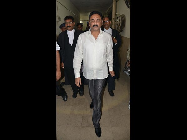 హెచ్‌ఆర్సీలో భూమా, పోలీసులపై ఫిర్యాదు