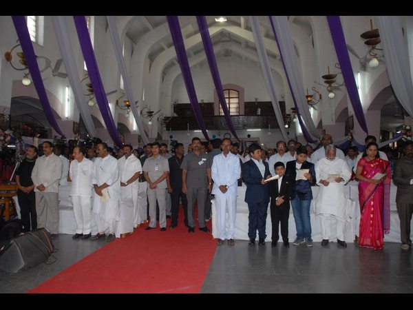  మెథడిస్ట్‌ చర్చిలో జరిగిన క్రిస్మస్‌ వేడుకల్లో పాల్గొన్న సీఎం కేసీఆర్‌