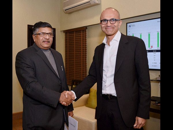 కేంద్రమంత్రితో సత్య నాదెళ్ల