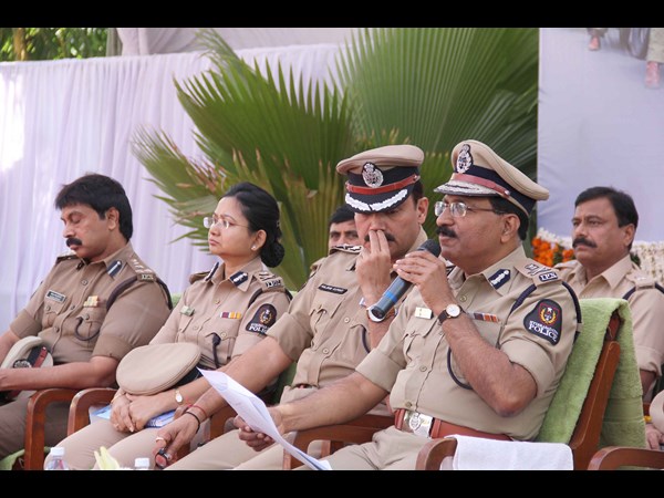 ఫేస్‌బుక్, గ్రూప్ మెసేజ్‌లు