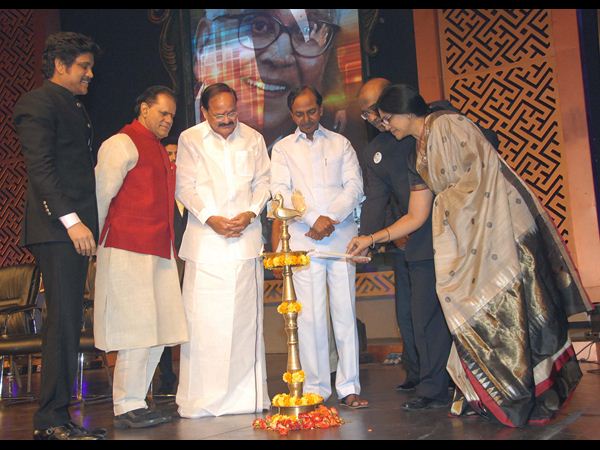  కేసీఆర్ - అమితాబ్ - నాగార్జున