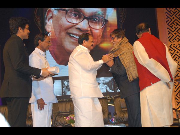  కేసీఆర్ - అమితాబ్ - నాగార్జున