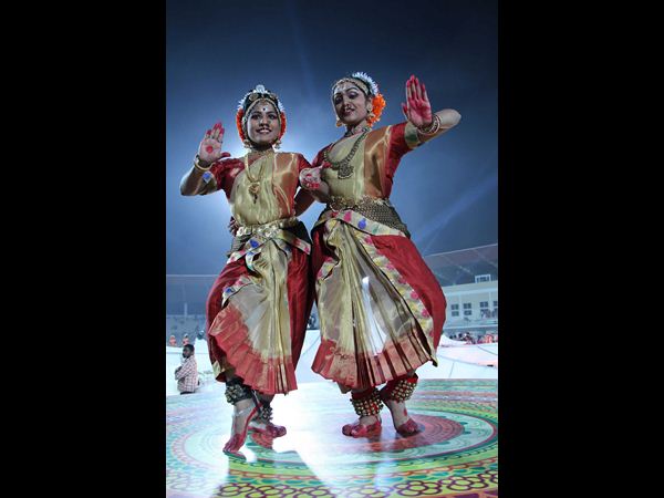 నృత్య సమ్మేళనం 