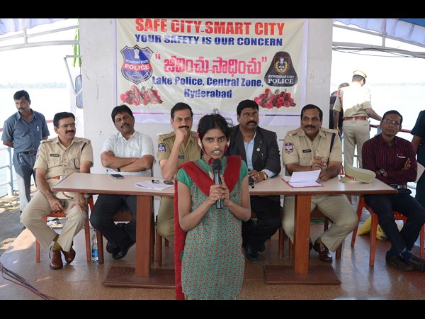 ఆత్మహత్య రహిత సాగరే లక్ష్యంగా జీవించు-సాధించు 