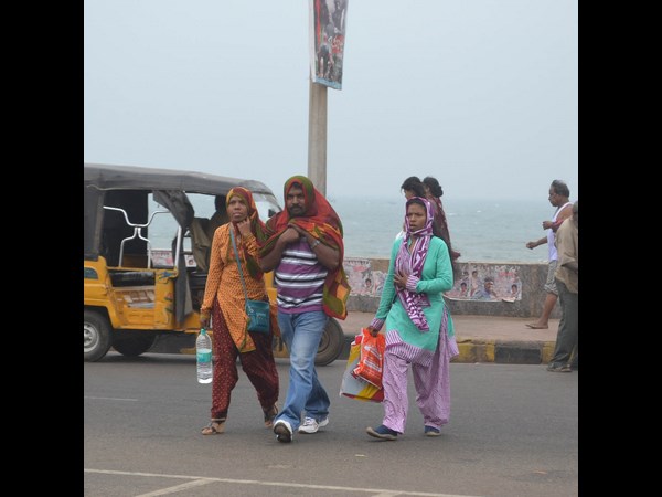 విశాఖలో చలి, వర్షం