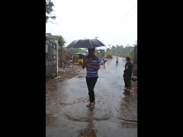 విశాఖలో చలి, వర్షం