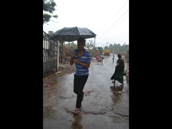 విశాఖలో చలి, వర్షం