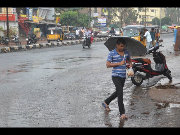  విశాఖలో చలి, వర్షం