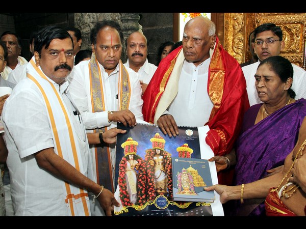  శ్రీవారి సేవలో తమిళనాడు గవర్నర్ రోశయ్య