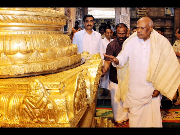  శ్రీవారి సేవలో తమిళనాడు గవర్నర్ రోశయ్య