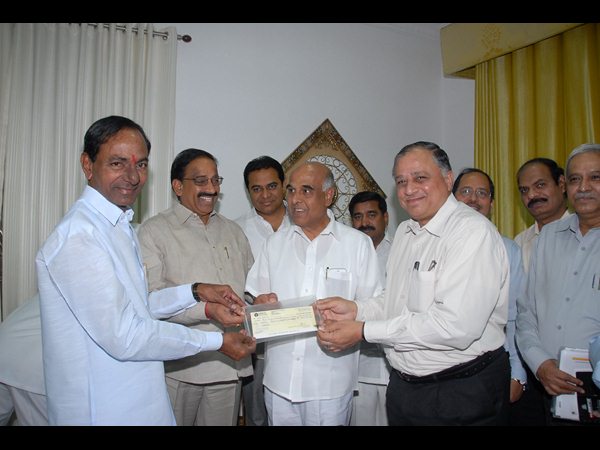 కేసీఆర్