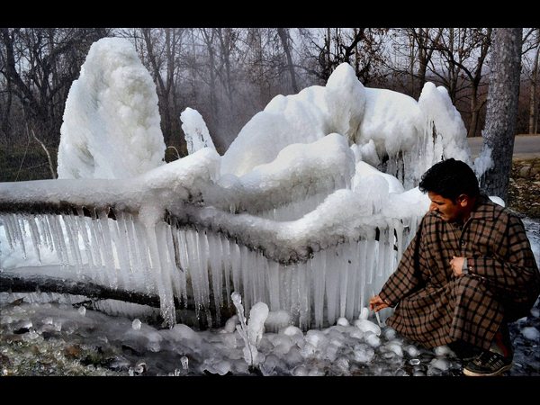  మంచుతో కప్పబడిన ఉత్తర కాశ్మీర్ 