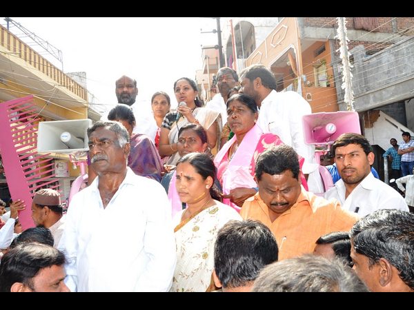 కవిత ప్రచారం