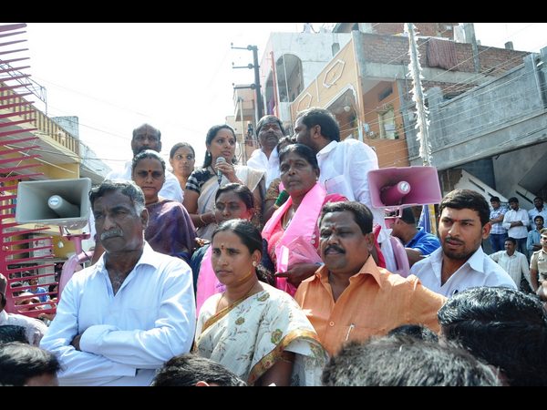 కవిత ప్రచారం