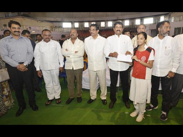  విశాఖ ఉత్సవ్