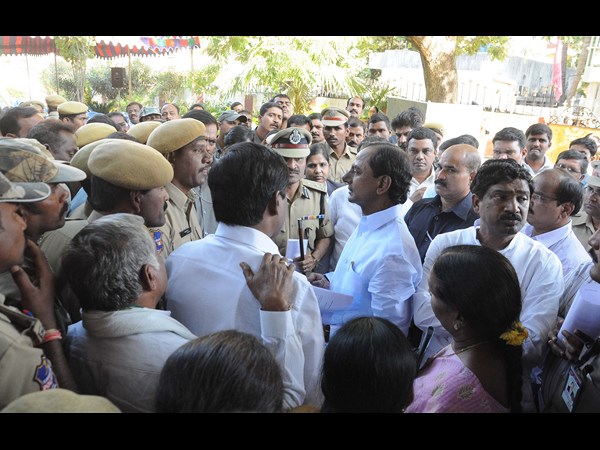 కేసీఆర్