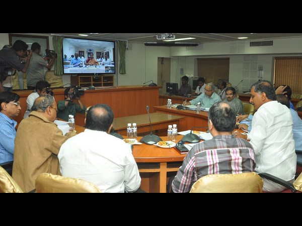  మిషన్ కాకతీయకు వెయ్యి కోట్లు: మంత్రి హరీష్ 
