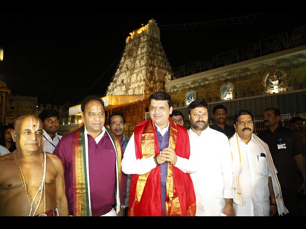దేవేంద్ర ఫడ్నవీస్
