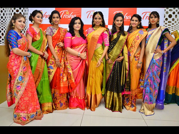 ఫెస్టివ్ కలెక్షన్