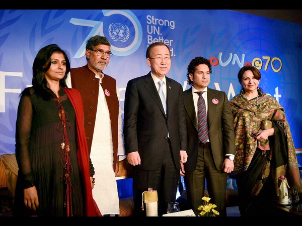 'యంగ్ @70' లోగో ఆవిష్కరణలో పాల్గొన్న సచిన్, సత్యార్ధి 'యంగ్ @70' లోగో ఆవిష్కరణలో పాల్గొన్న సచిన్, సత్యార్ధి