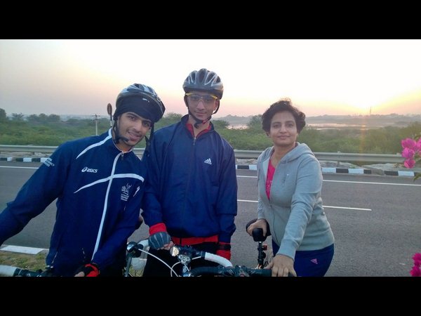 రాజీవ్ త్రివేది కుటుంబం