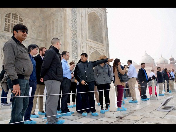  ఈనెల 27న తాజ్ మహల్ సందర్శన నిలిపివేత