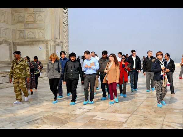  ఈనెల 27న తాజ్ మహల్ సందర్శన నిలిపివేత