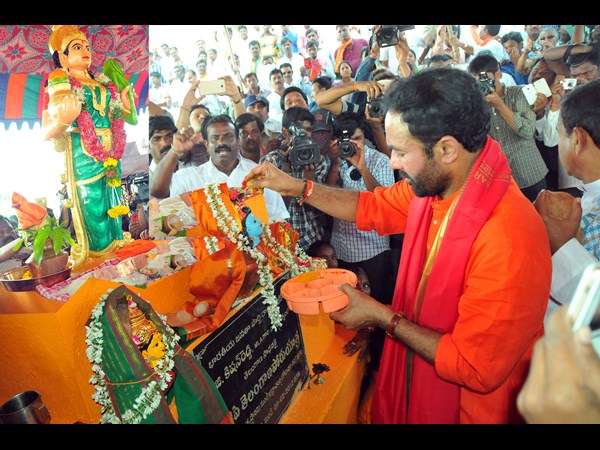 బీజేపీ పోరు యాత్ర విజయోత్సవ సభ