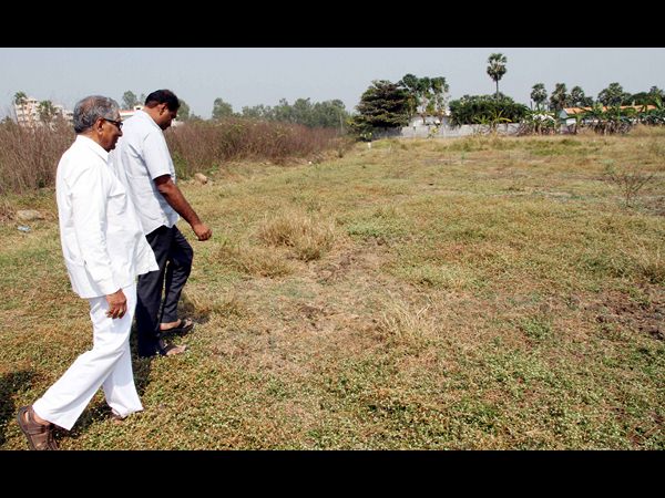 దీక్ష ప్రాంతంలో పరిశీలన