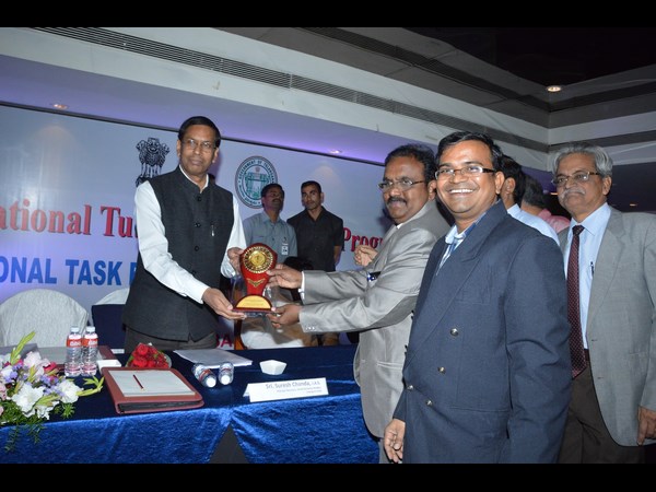 క్షయ వ్యాధిపై నిరంతర పోరాటం: రాజయ్య