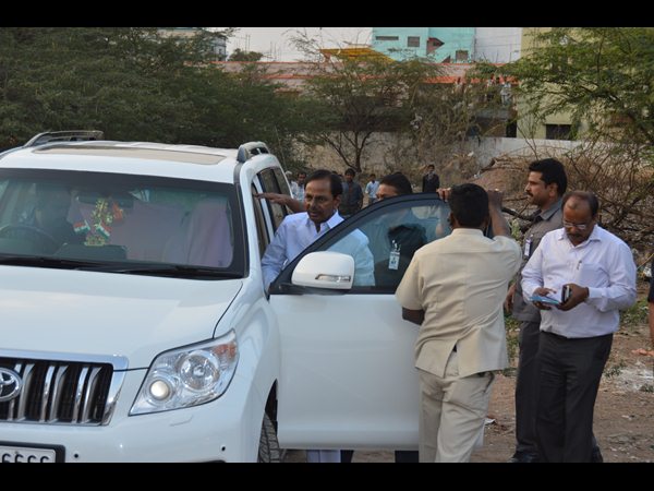 చెస్ట్ ఆస్పత్రిలో కెసిఆర్