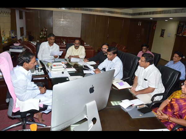 కేసీఆర్