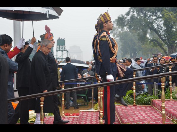  చిరు జల్లుల మధ్యే గణతంత్ర వేడుకలు