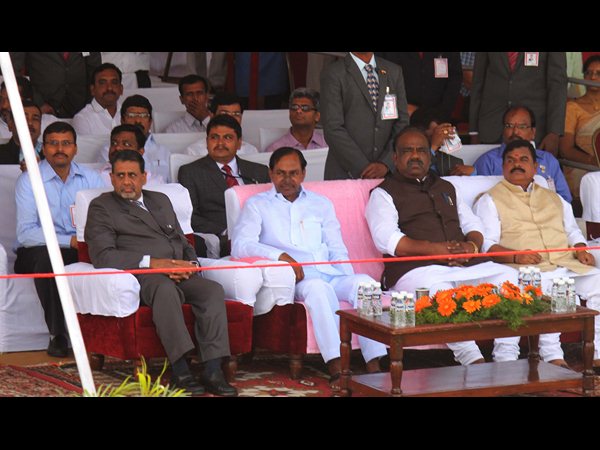 పరేడ్ గ్రౌండ్స్