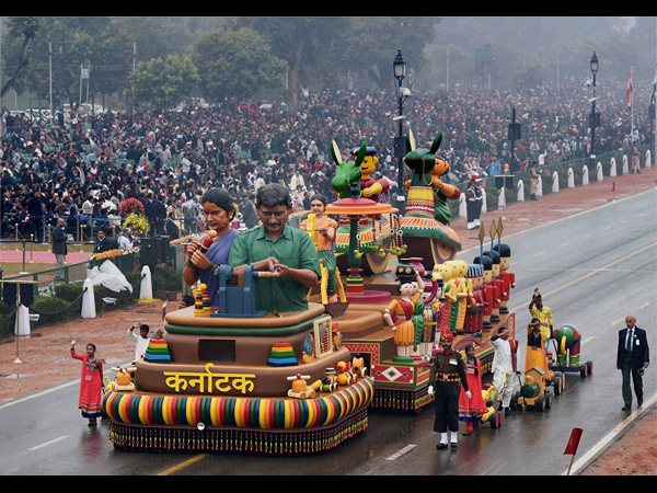 ప్రత్యేక ఆకర్షణగా మోడీ ప్రాజెక్టులు ప్రత్యేక ఆకర్షణగా మోడీ ప్రాజెక్టులు