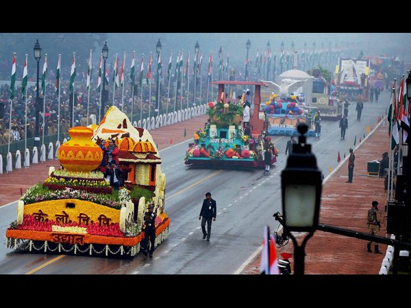 ప్రత్యేక ఆకర్షణగా మోడీ ప్రాజెక్టులు ప్రత్యేక ఆకర్షణగా మోడీ ప్రాజెక్టులు