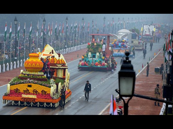 ప్రత్యేక ఆకర్షణగా మోడీ ప్రాజెక్టులు ప్రత్యేక ఆకర్షణగా మోడీ ప్రాజెక్టులు