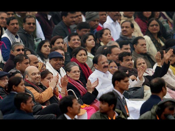  ఒబామాతో మన్మోహాన్, సోనియా భేటీ