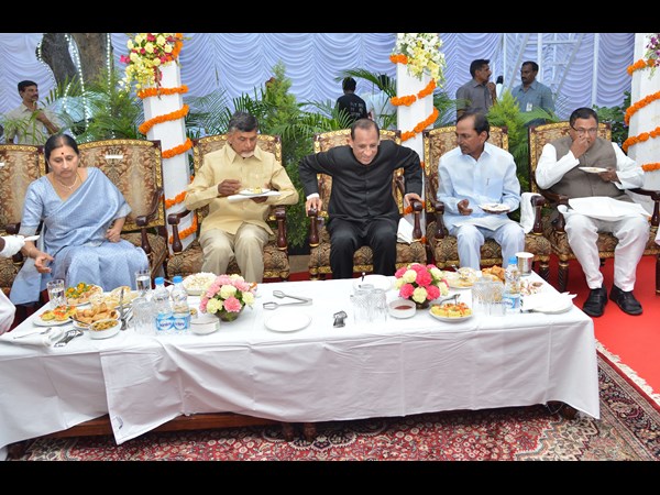 గవర్నర్, కేసీఆర్, చంద్రబాబు గవర్నర్, కేసీఆర్, చంద్రబాబు