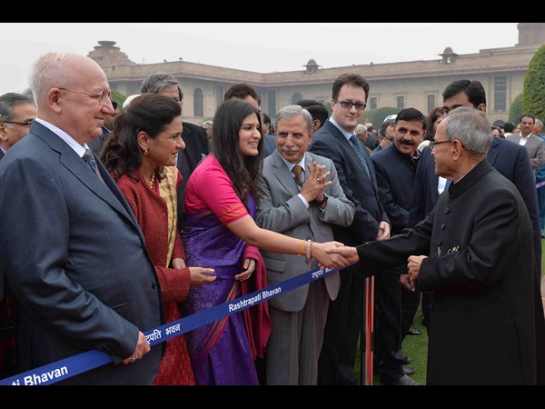  'ఎట్ హోం' కార్యక్రమంలో అమెరికా అధ్యక్షుడు బరాక్ ఒబామా