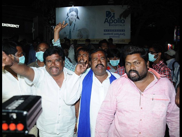 తీవ్ర ఉత్కంఠ, ఉద్రిక్తత