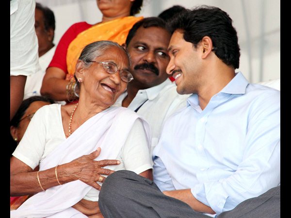  రైతు దీక్ష